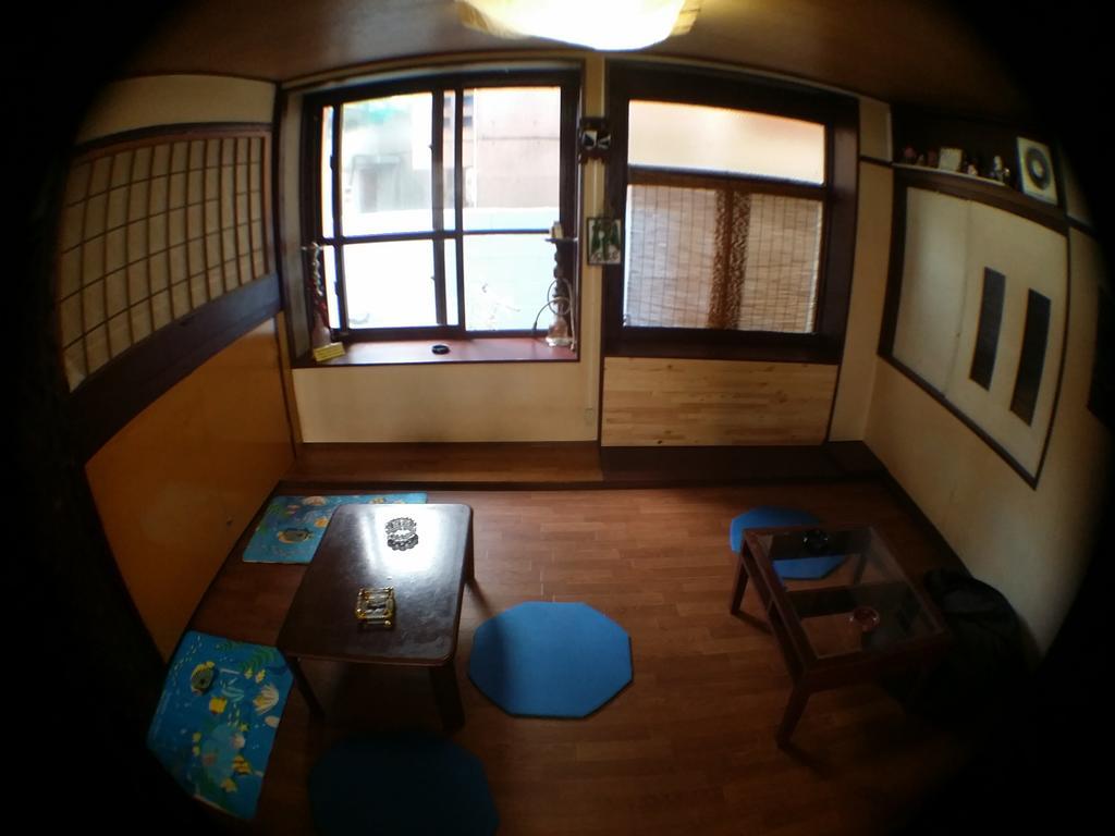 Guesthouse Base Okinawa Naha Exterior foto